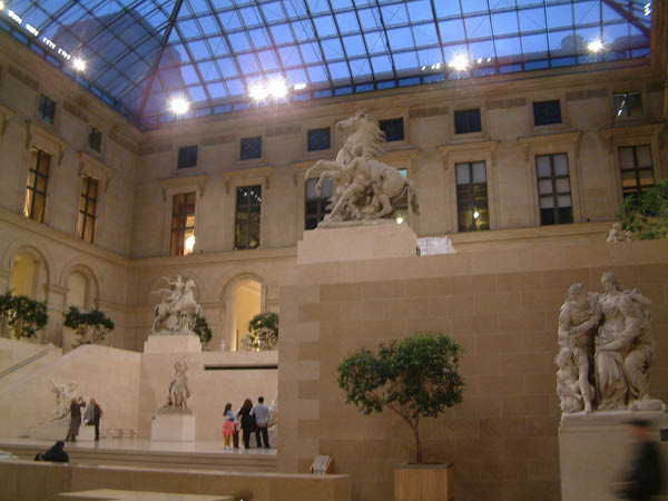 Louvre 140