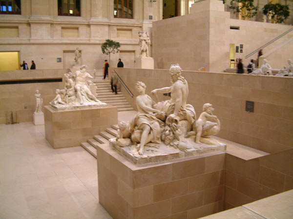 Louvre 141